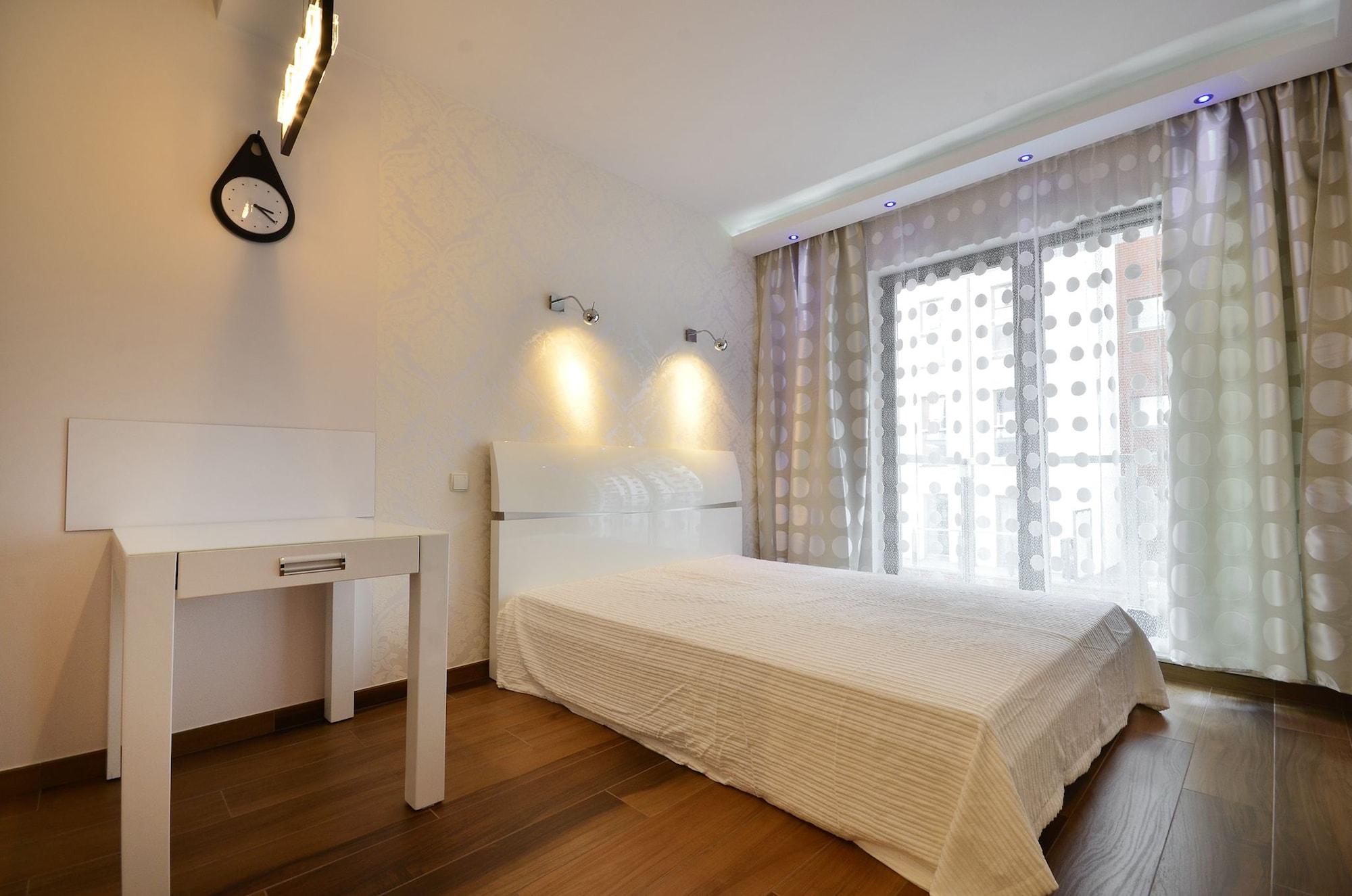 Domotel Waterlane กดัญสก์ ภายนอก รูปภาพ