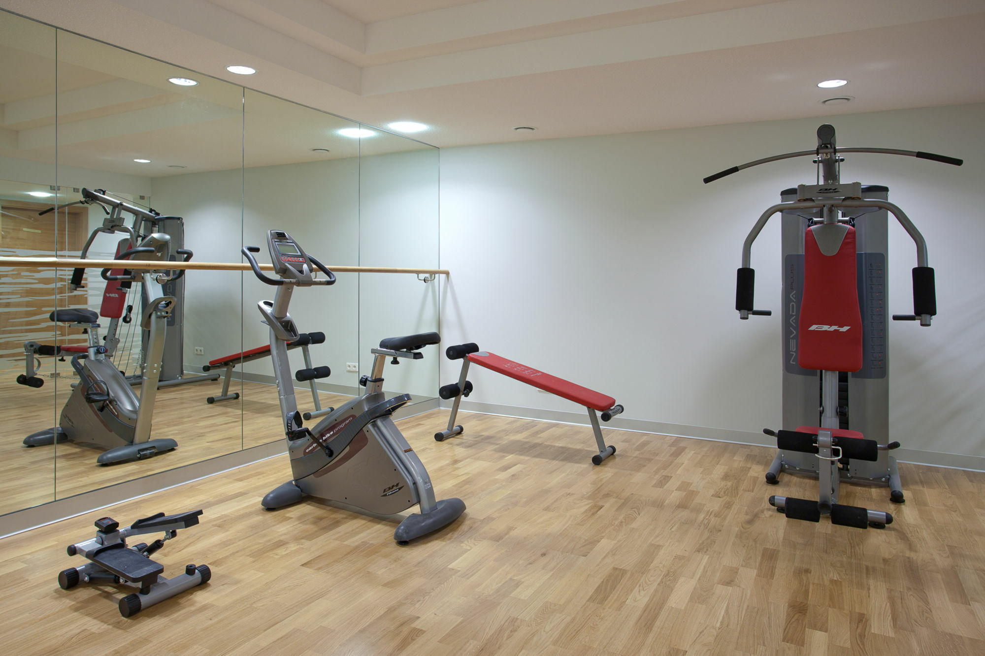 Domotel Waterlane กดัญสก์ ภายนอก รูปภาพ